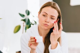 Natural Skincare Remedies That Help Soothe Irritated Skin Without Harsh Chemicals